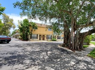 4869 NW 9th Dr, Fort Lauderdale, FL 33317
