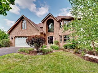 414 Naperville Rd, Clarendon Hills, IL 60514