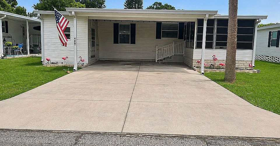 1st image of 408A Victoria Dr