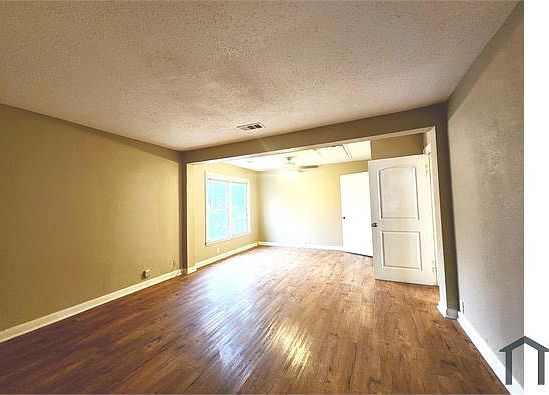 5th image of 739 S Andrews Ave