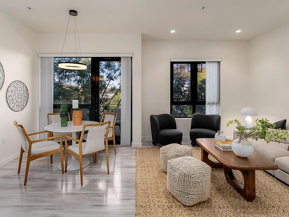 2nd image of 889 Date St Unit 234