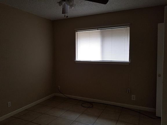 5th image of 6810 Indian Lake Dr