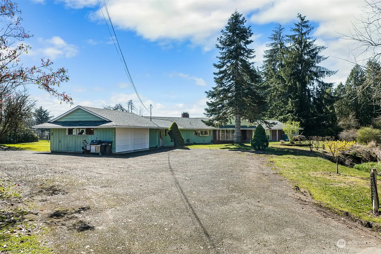1819 W Main Street photo 1