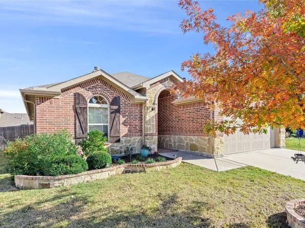 1316 Foxglove Ln, Burleson, TX 76028