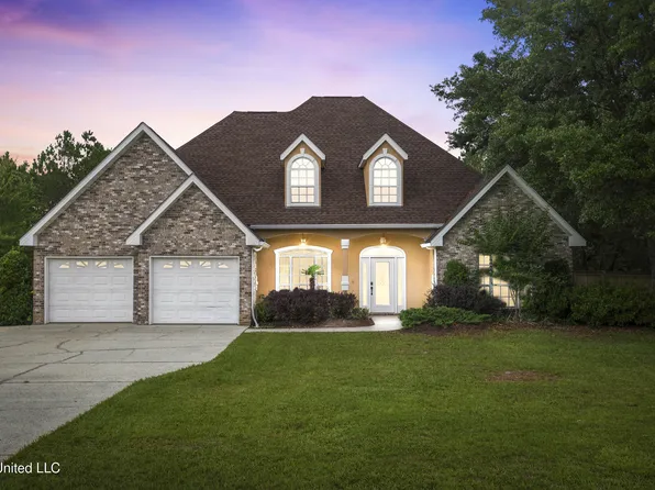 1817 Shelby Ln, Ocean Springs, MS 39564