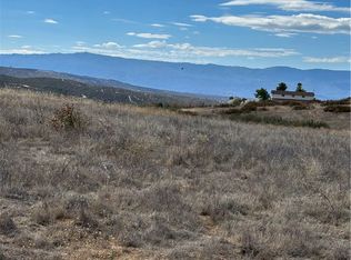 15 Ridgewood Rd, Hemet, CA 92544