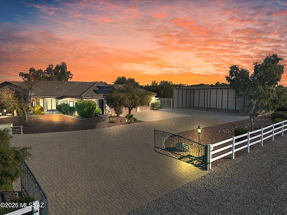 4th image of 2354 N Casa Grande Ave