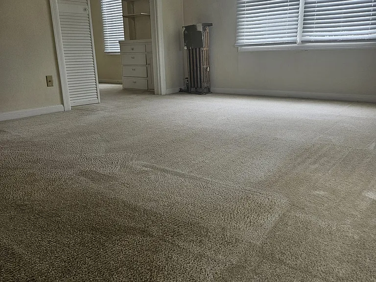 1021 Warfield Ave #5 — Photo 11