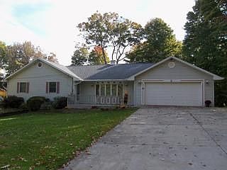 1st image of 8 Stewart Ave