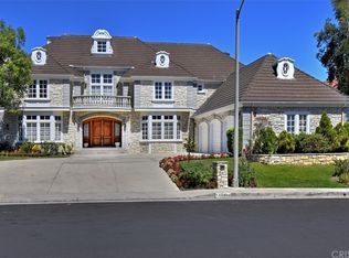 6030 Woodland View Dr, Woodland Hills, CA 91367