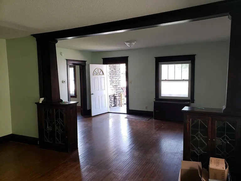 993 Englewood Ave — Photo 6