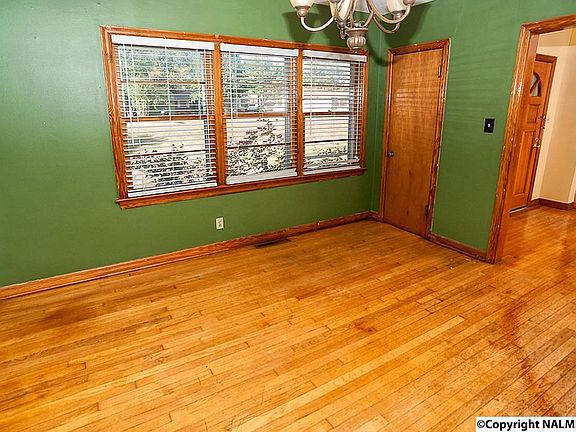 3rd image of 4201 Holmes Ave NW
