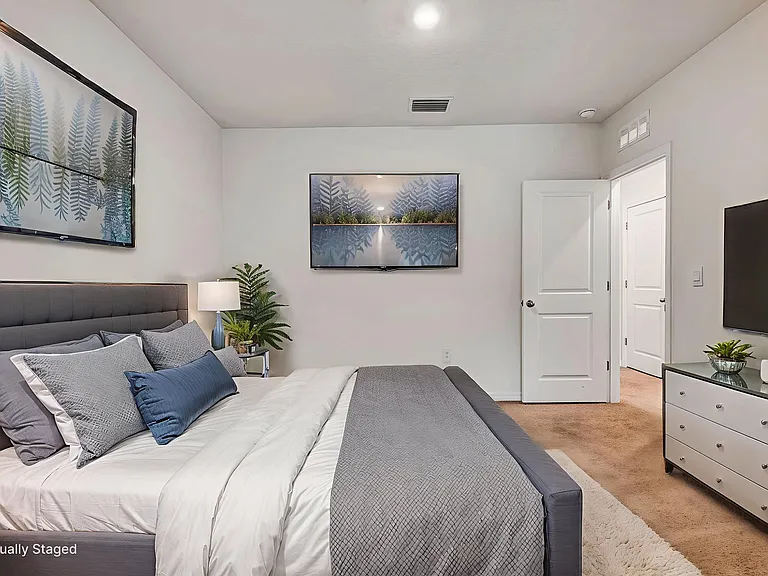 136 Mangrove Shade Cir — Photo 32
