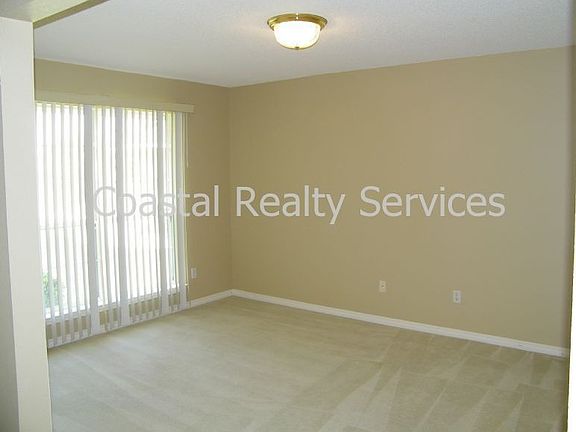 3rd image of 1633 Janet Ln