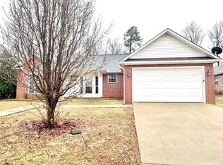 5003 Hidden Acres Dr, Texarkana, TX 75503