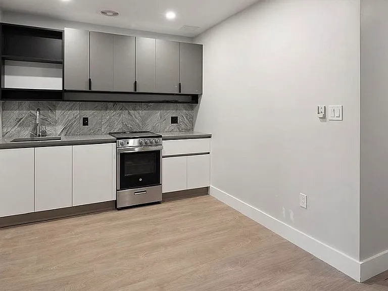 286 Linden Blvd #3L — Photo 2