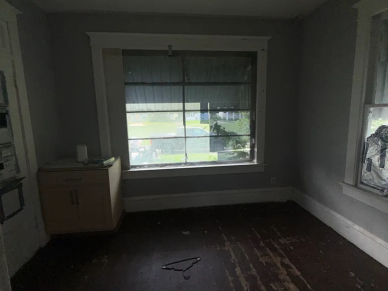 1828 E Main St — Photo 10