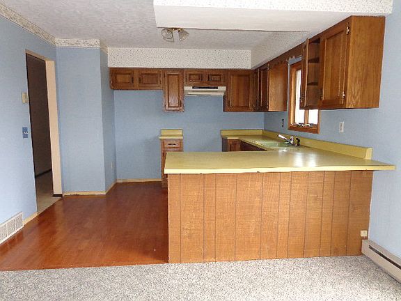 3rd image of 1946 Somerlot Hoffman Rd W
