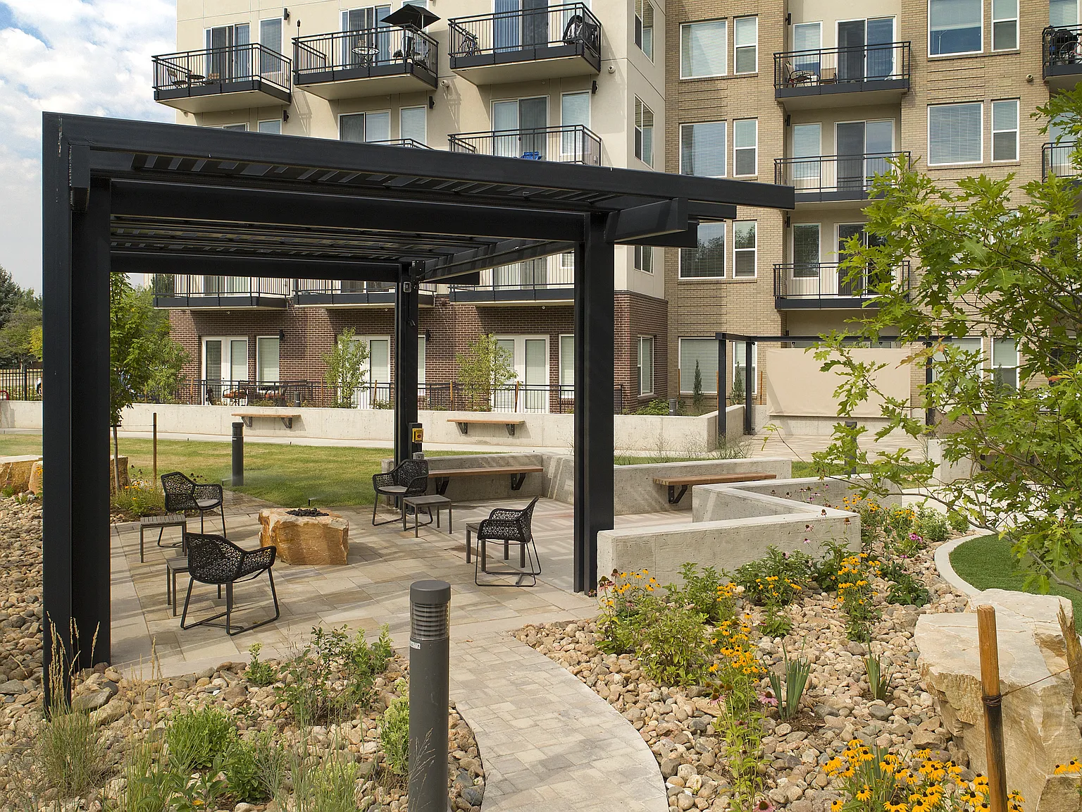 Cycle Apartments — Photo 3