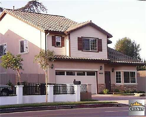 1st image of 22360 Vanowen St