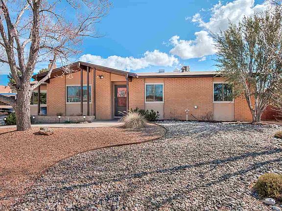 2nd image of 3012 Calle Princesa Juana
