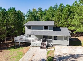 7465 Petersburg Rd, Fairburn, GA 30213