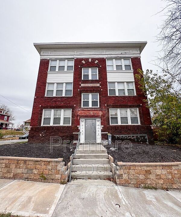 1st image of 2100 E 33rd St APT B