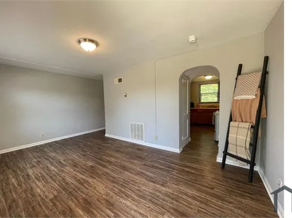 21 Avonlea Park Dr, Paris, KY 40361