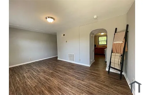 21 Avonlea Park Dr Photo 1