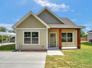 207 W Travis St, Howe, TX 75459