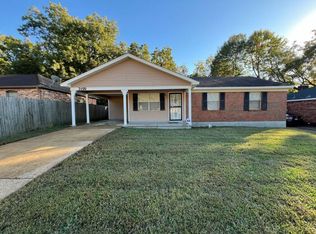 3199 Maple Hill Dr, Memphis, TN 38118