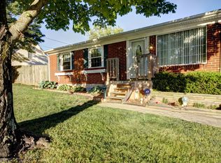 10207 N Rod N Reel Rd, Louisville, KY 40229