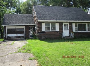 942 S 3rd Ave, Albert Lea, MN 56007