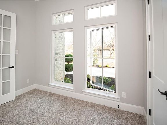 3rd image of 800 S College St