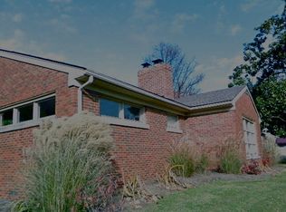 1721 Hawthorne Ln, Lexington, KY 40505
