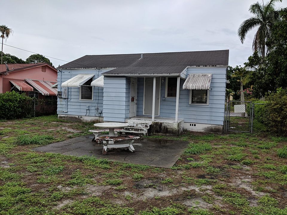 2nd image of 637 41st St