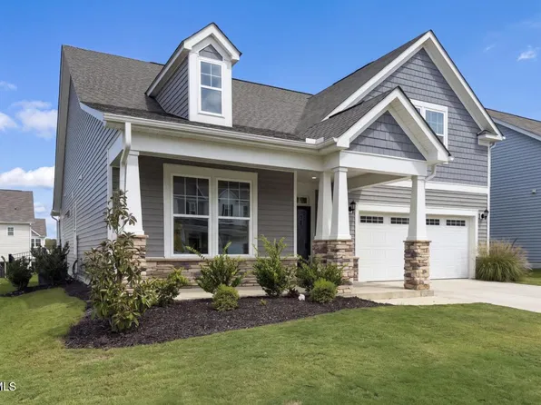 1008 Channel Drop Loop, Zebulon, NC 27597