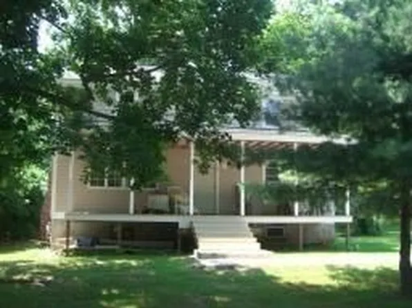 6 Village Glen Rd, Flemington, NJ 08822