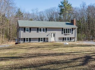 918 Brockelman Rd, Lancaster, MA 01523