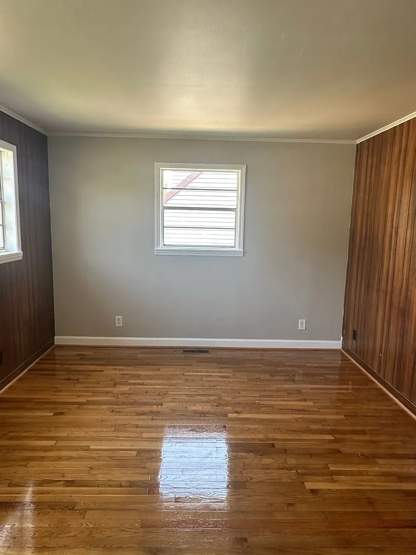 3 Bedroom/1 bath home — Photo 4