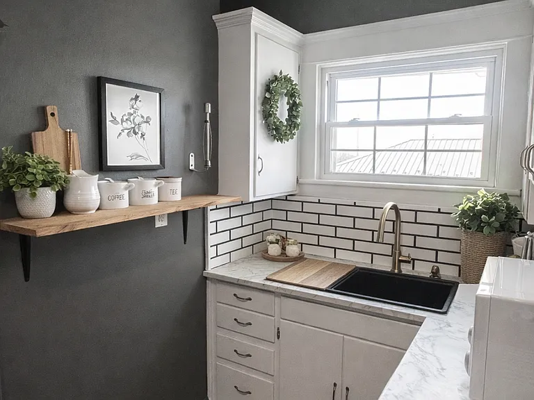 108 S Franklin St #2 — Photo 3