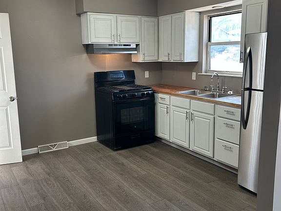 2nd image of 14 Joan Dr #A
