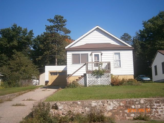 1st image of 822 E I St