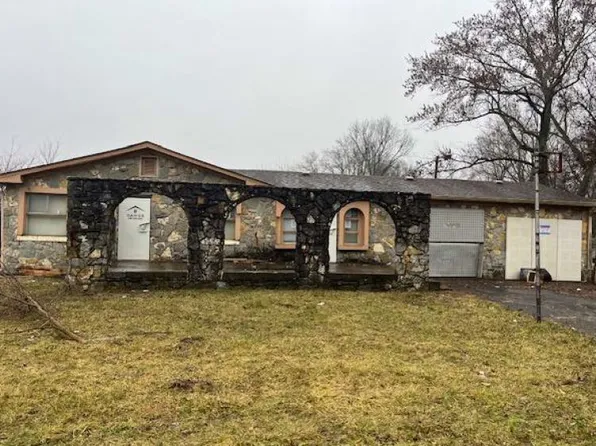 5760 Grandview Dr, Indianapolis, IN 46228