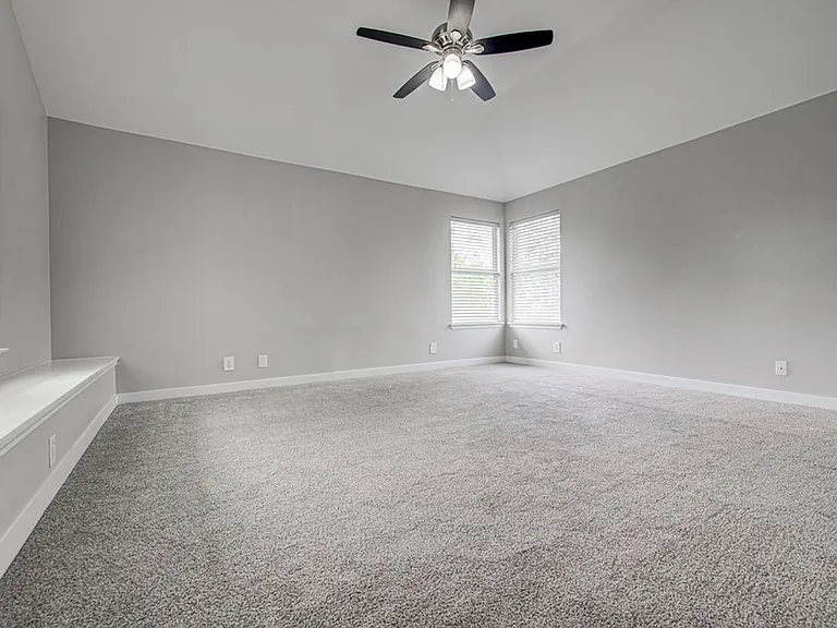 1302 Crete Ln — Photo 18