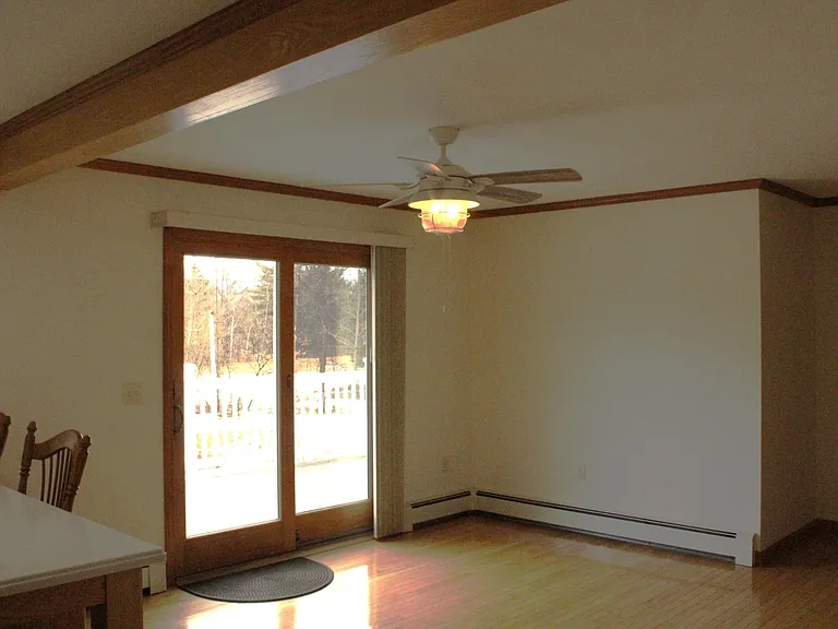 1878 Riverside Dr — Photo 12