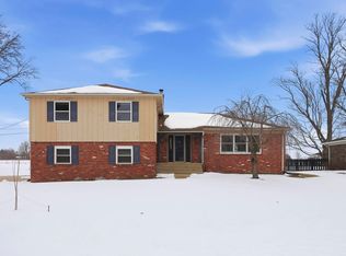 2032 Old Oak Dr, West Lafayette, IN 47906