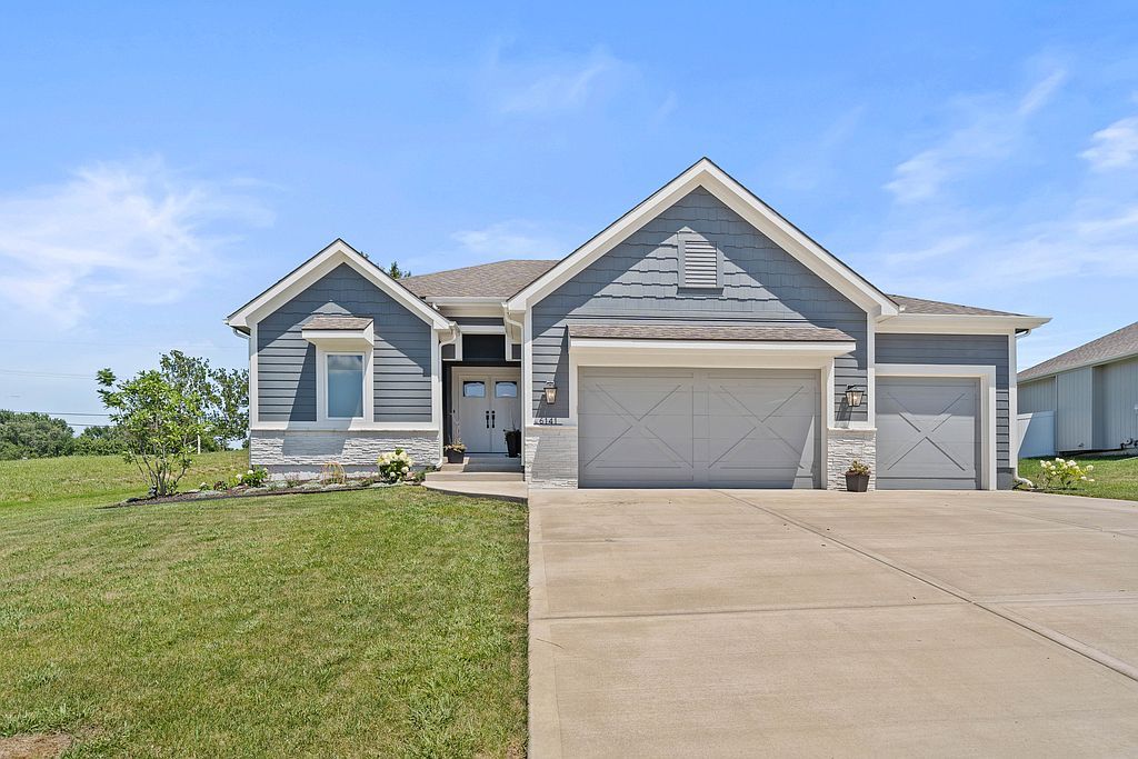 6141 N Chelsea Ave - Property Image