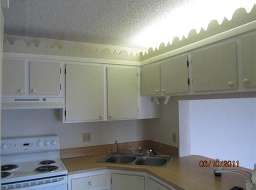 3rd image of 719 Sunny Pine Way APT E2