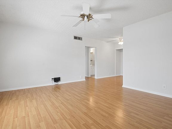 3rd image of 2221 NE 68th Street #932